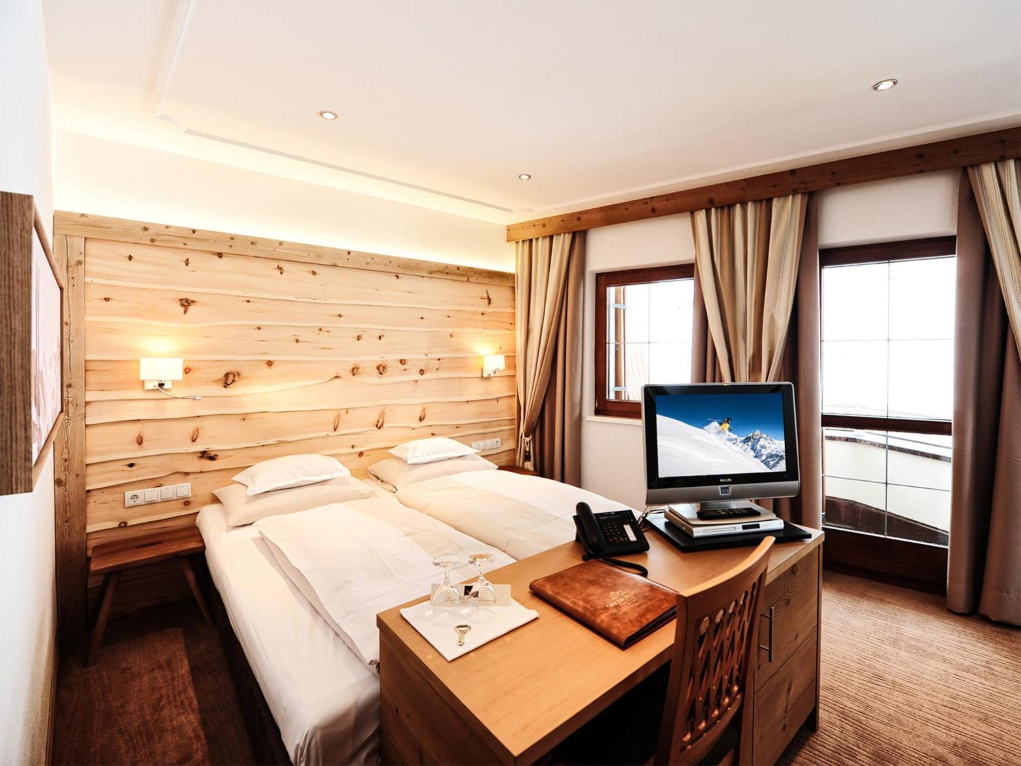 Salnerhof Superior Lifestyle Resort Ischgl Oda fotoğraf