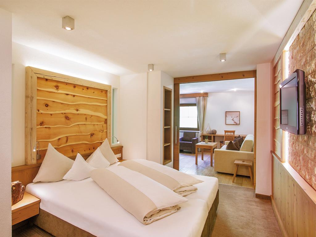 Salnerhof Superior Lifestyle Resort Ischgl Oda fotoğraf